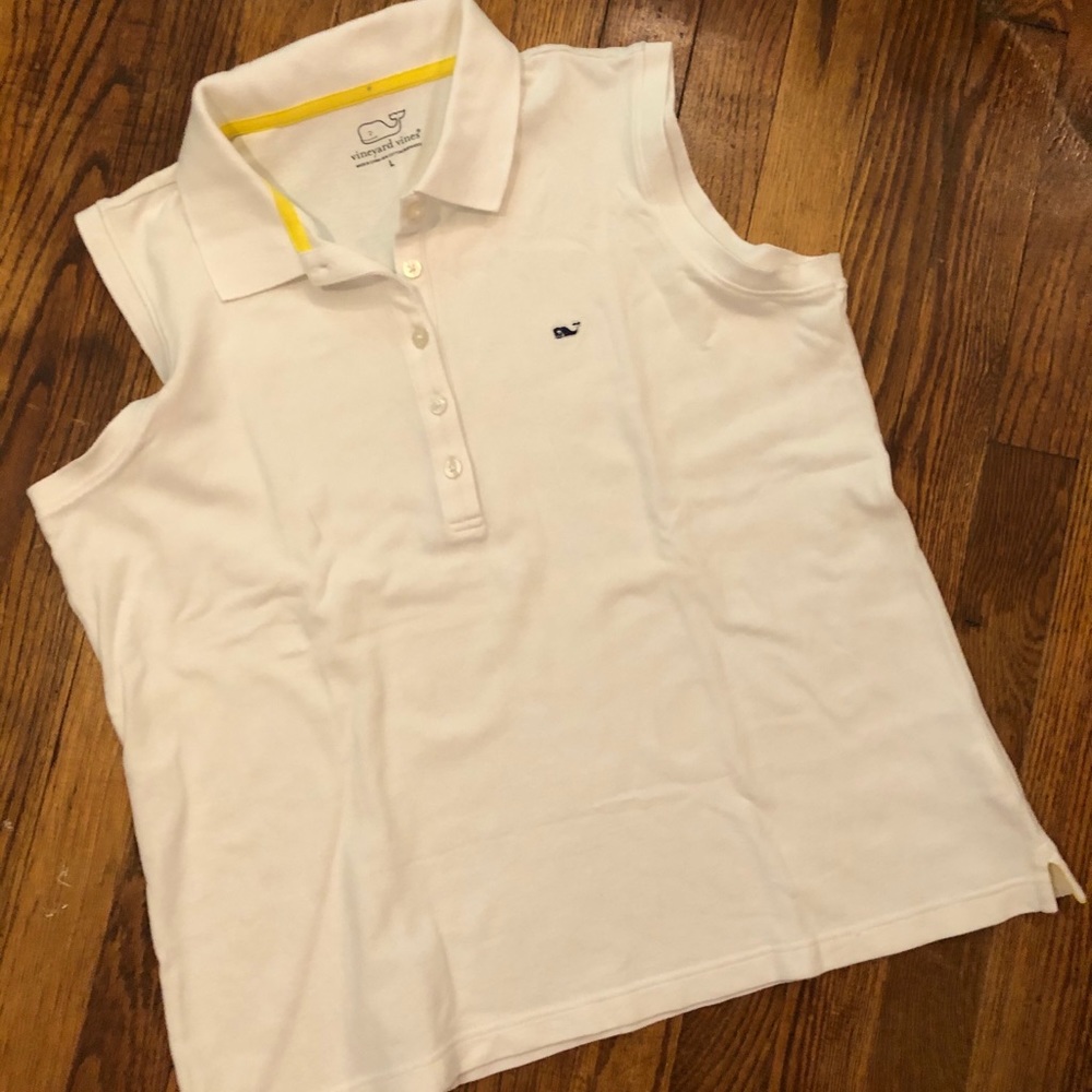 EUC Vineyard Vines white polo top, size large